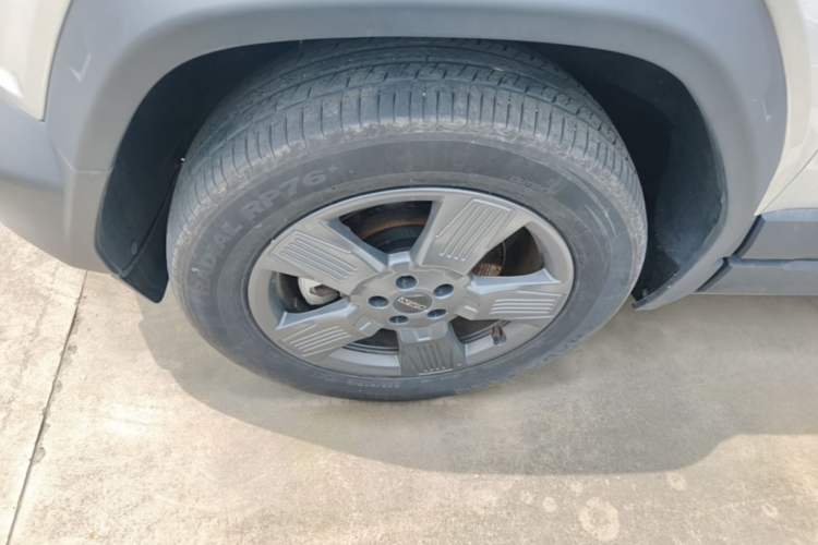 Used iCAR 03 2024 401km Two-Wheel Drive Standard Advanced Version Left Front Wheel Hub