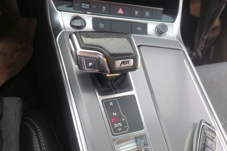 Used Audi A6L 2022 40 TFSI Luxury Dynamic Model
