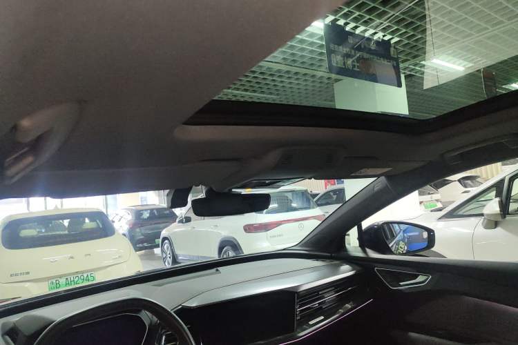 Used Audi Q4 e-tron 2022 50 e-tron quattro Visionary Edition Headliner