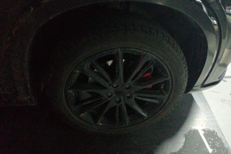 Used Geely Auto Monjaro 2020 High-Energy Edition 350T Yáoxīngzhě Right Front Wheel Hub