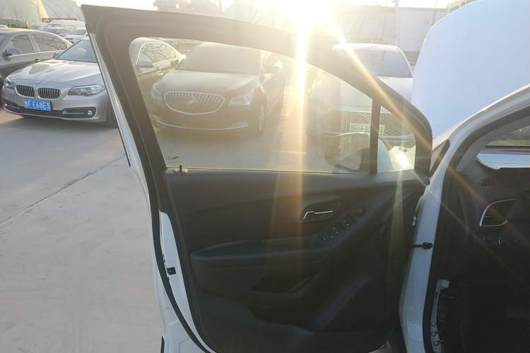 Used Chevrolet Trax 2017 1.4T Automatic Two-Wheel Drive Luxury Version
