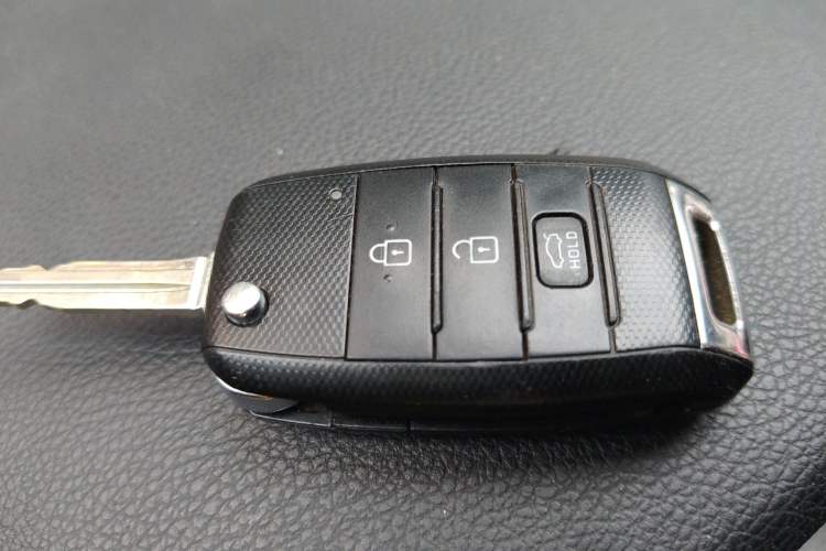 Used Kia K3 2016 1.6L Manual GLS Vehicle Key