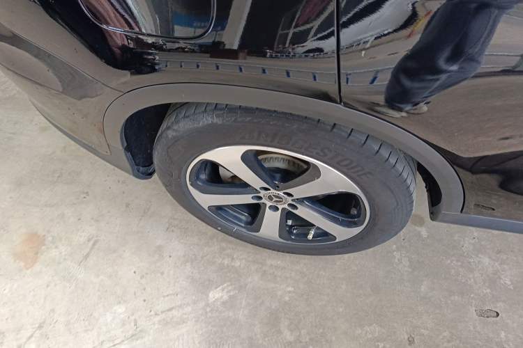 Used Mercedes-Benz GLC 2022 Facelifted GLC 260 L 4MATIC Dynamic Edition Right Rear Wheel Hub