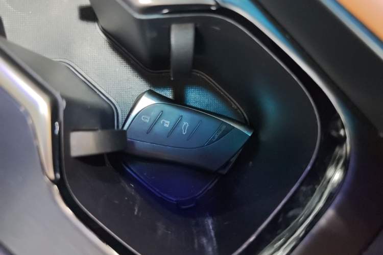 Used Lexus ES 2022 300h Excellence Edition