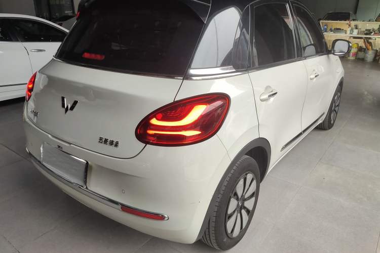 Used Wuling Bingo 2023 333 km Enjoyment Version
