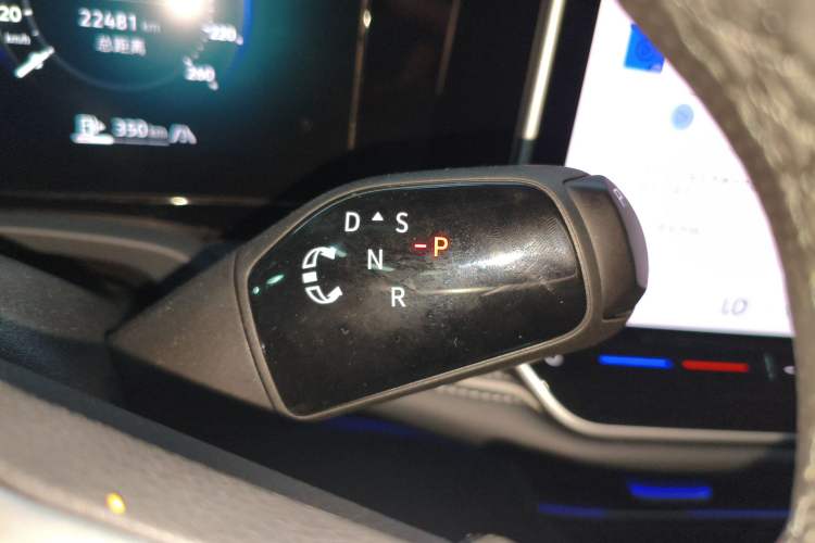 Used Volkswagen Magotan 2024 380TSI DSG Prestige Edition DaMai Package Gear Lever