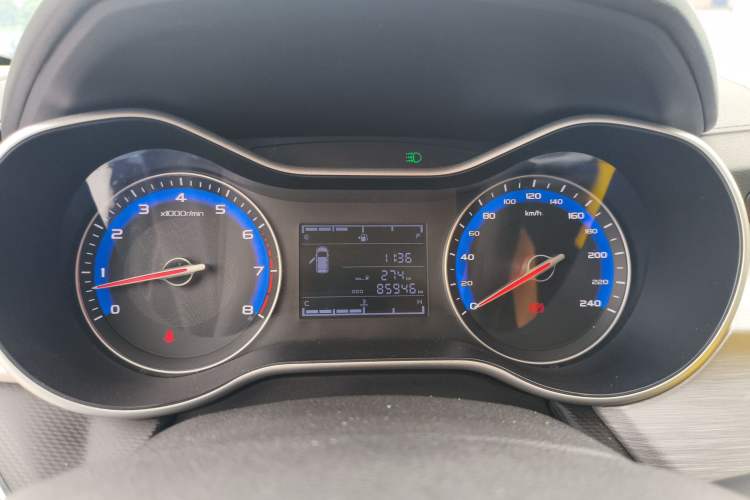 Used Geely Auto Vision 2019 Upgraded Model 1.5L Manual Luxury Version China V Standard