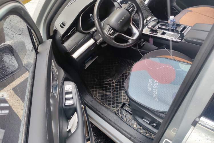 Used Roewe RX5 MAX 2019 300TGI Automatic Smart Cabin Luxury Edition
