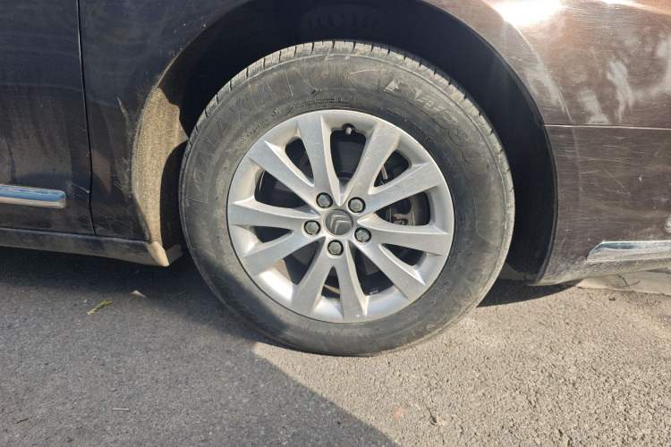 Used Citroen C5 2014 1.6T Automatic Luxury Model Right Front Wheel Hub