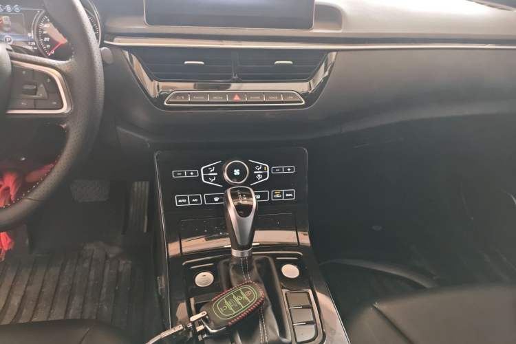 Used Hongqi H5 2019 30TD Dynamic Edition Gear Lever