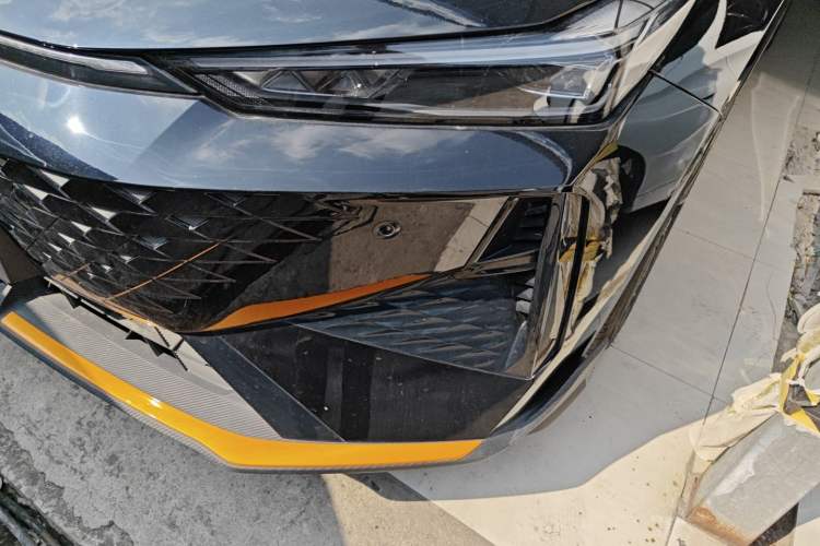 Used CHANGAN UNI-V 2024 1.5T Prestige Sport Edition
