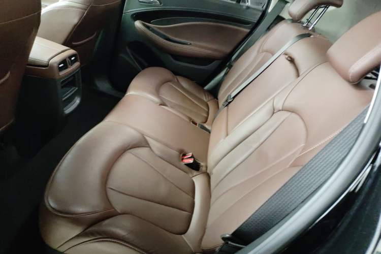 Used Buick Envision 2021 532T Two-Wheel-Drive Elite Version Left Rear Seat