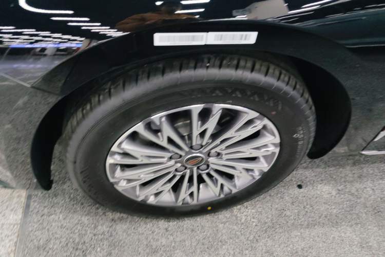 Used Hongqi H5 2025 1.5T DCT Qiyun 500 000th Unit Commemorative Edition
