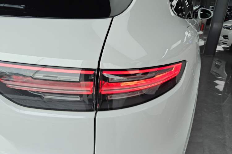 Used Porsche Cayenne 2023 Cayenne 3.0T Platinum Edition