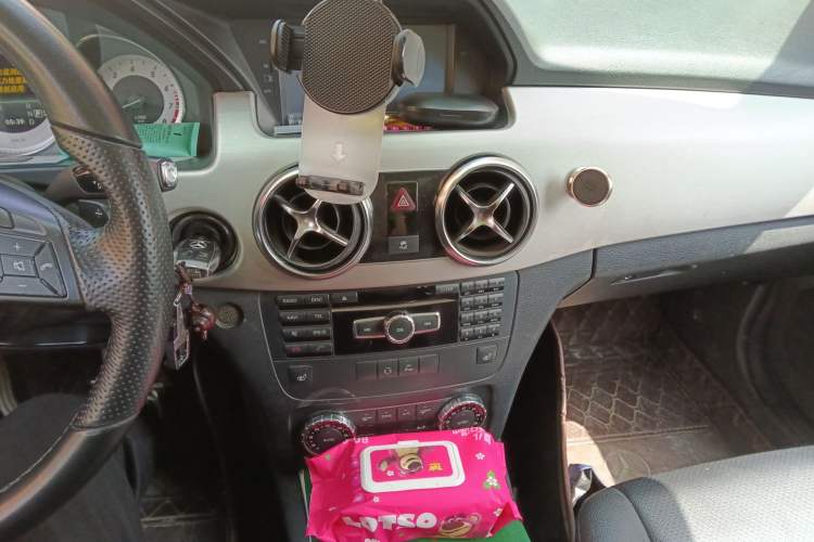 Used Mercedes-Benz GLK-Class 2013 GLK 300 4MATIC Dynamic Sunroof Model
