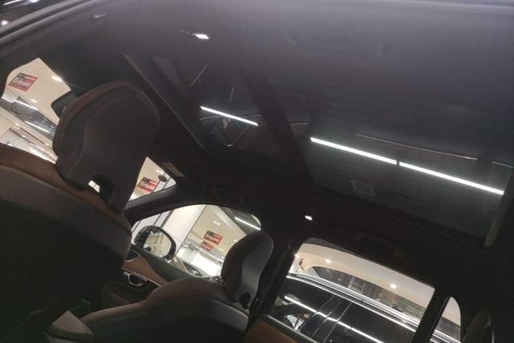 Used Volvo XC90 2024 B5 SmartDrive Luxury Edition 5 Seats
