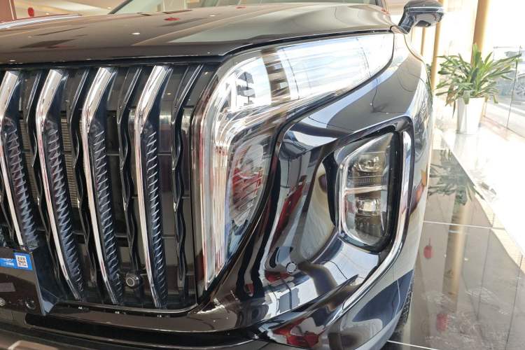 Used Hongqi HS7 PHEV 2025 Model 2.0T PHEV Two-Wheel Drive Qi Xiang Edition 6-Seater