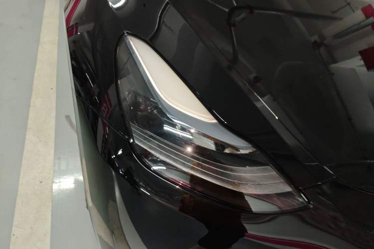 Used Tesla Model Y 2022 Long-Range All-Wheel-Drive Version