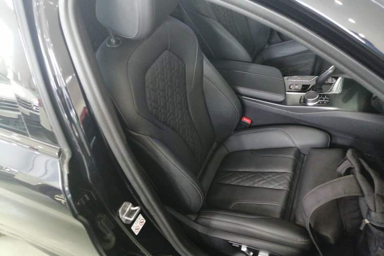 Used BMW 5 Series 2022 Restyled 525i M Sport Package

