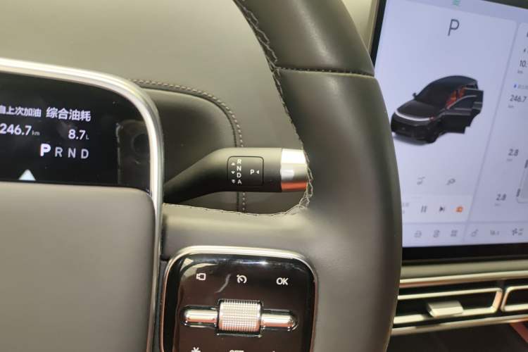 Used Li Auto L8 2025 Ultra Smart Refreshed Edition
