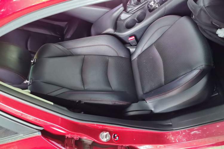 Used Mazda 3 Axela 2016 Sedan 2.0L Automatic Sport Model Right Front Seat