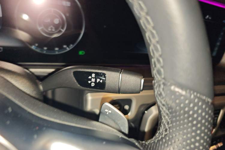 Used Mercedes-Benz G-Class 2023 G 350 Gear Lever