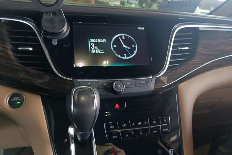 Used Buick GL8 2018 ES 28T Luxury Model China VI Standard
