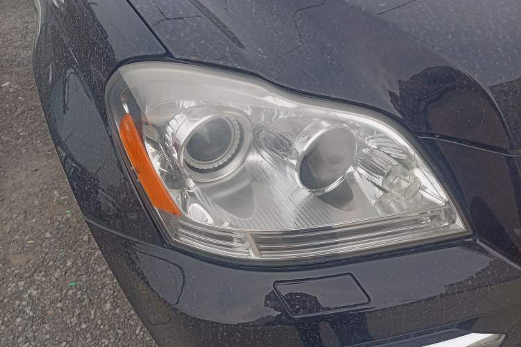 Used Mercedes-Benz GL-Class  Right Front Headlight