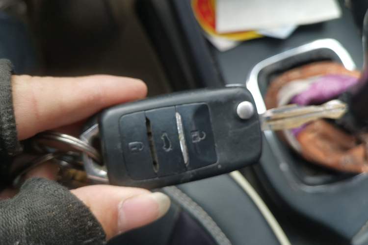 Used Changan CS35 2014 1.6L Manual Luxury Model China IV Standard
