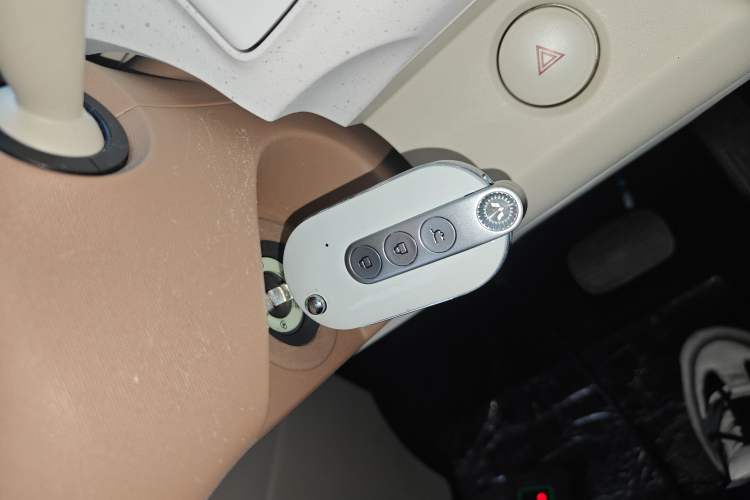 Used Wuling Hongguang MINIEV 2024 3rd Generation 215km Advanced Version