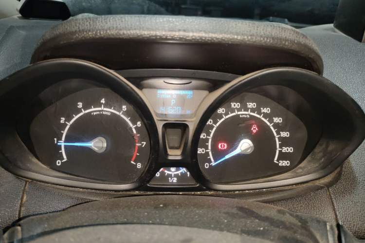 Used Ford EcoSport 2013 1.5L Automatic Fashion Model