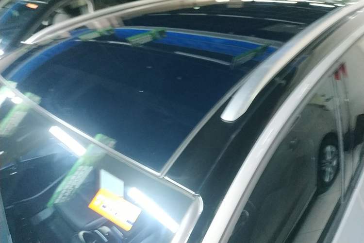 Used Volkswagen ID.4 CROZZ 2021 Long-Range PRO Two-Wheel Drive Version Roof