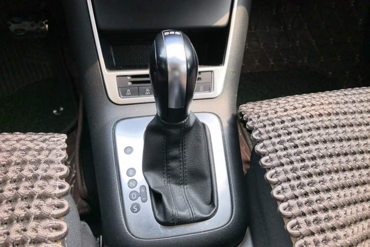 Used Volkswagen Tiguan 2016 280TSI Automatic Two-Wheel-Drive Silk Road Style Edition
