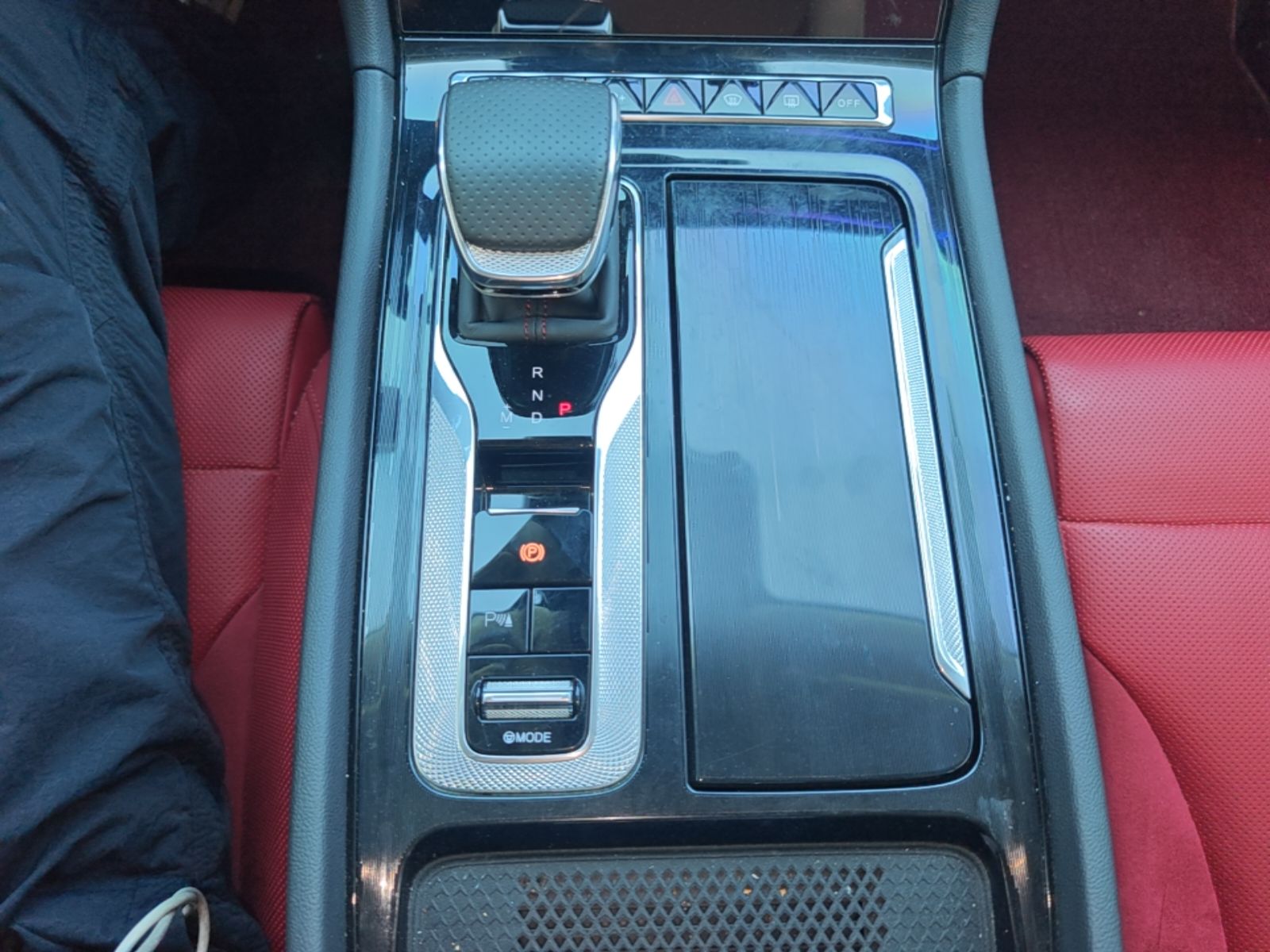 Hongqi H6 2023 2.0T Zhiyi Version — снимка 16