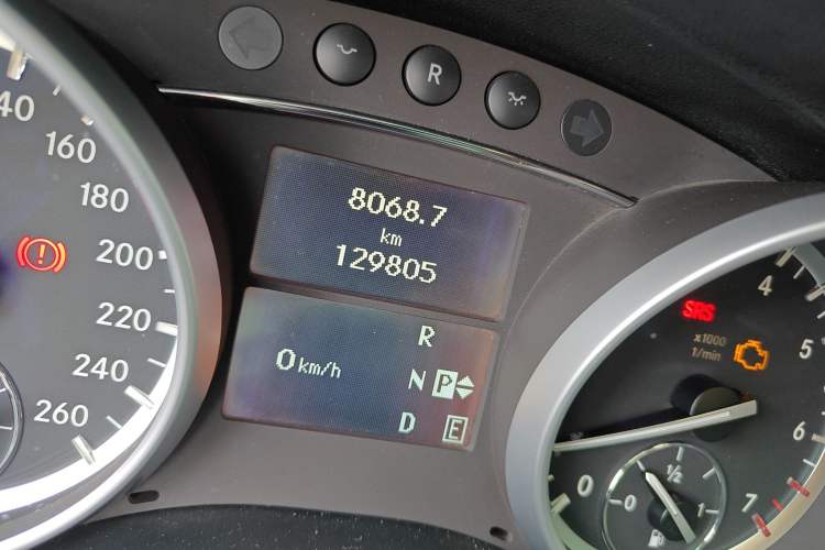 Used Mercedes-Benz R-Class 2010 R 350 L 4MATIC