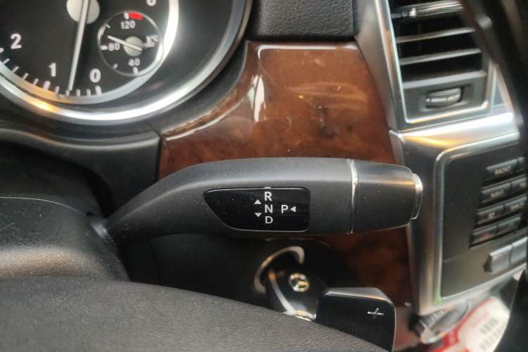 Used Mercedes-Benz M-Class 2012 ML 350 Luxury Edition