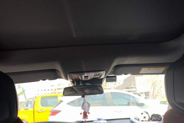 Used Changan UNI-V 2022 1.5T Prestige Version
