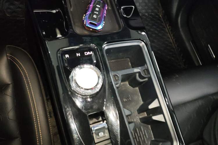 Used Haval DARGO 2022 2.0T DCT 4x4 Chinese Rural Dog Edition Gear Lever