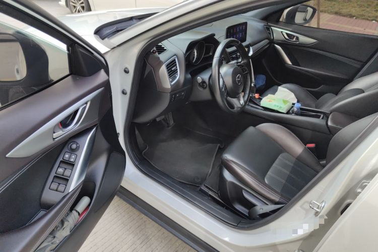 Used Mazda CX-4 2016 2.0L Automatic 2WD Blue Sky Luxury Edition
