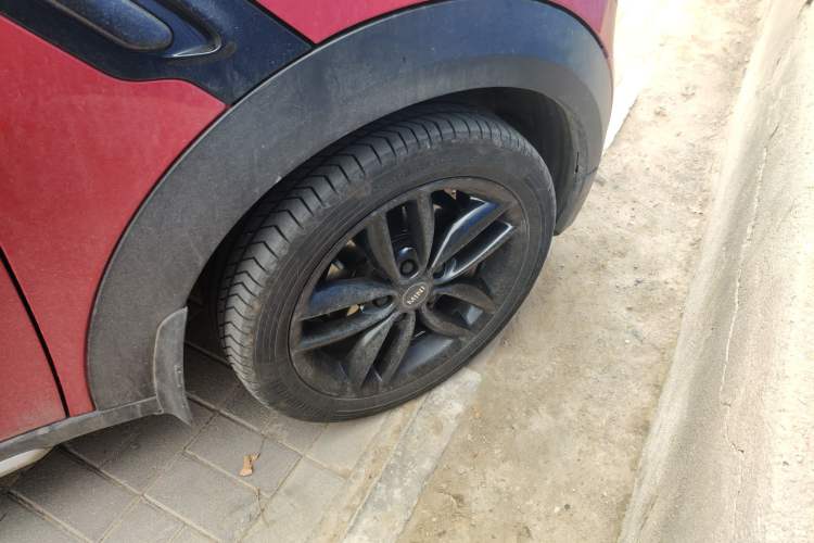 Used MINI Countryman 2016 1.6T COOPER ALL4 Fun Equipment Enthusiast Right Front Wheel Hub