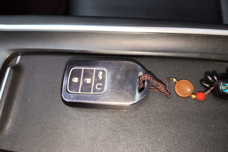 Used Honda Inspire 2019 260TURBO Elegant Edition China VI Emission Standard Vehicle Key