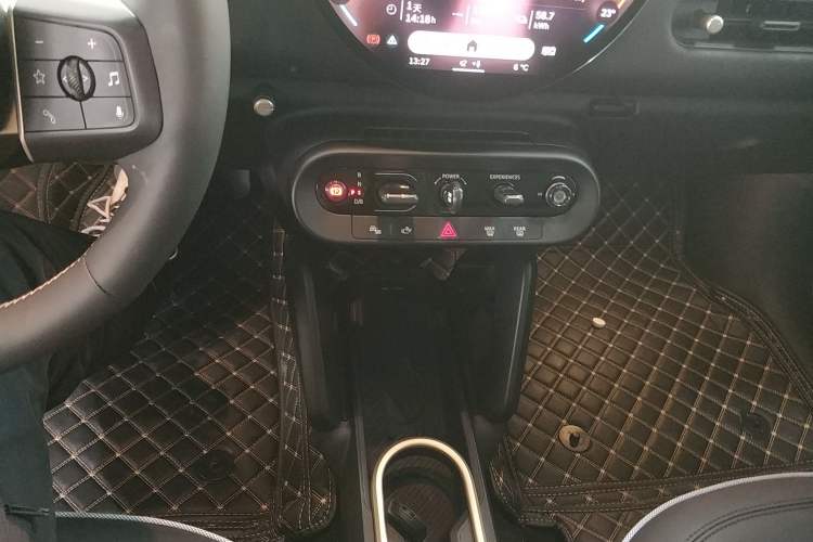 Used MINI Electric MINI COOPER 2024 456km COOPER E Classic Edition
