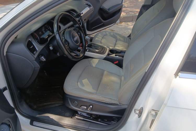 Used Audi A4L 2013 35 TFSI Automatic Standard Model
