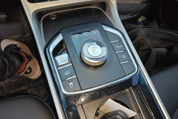 Used Geely Auto Emgrand GSe 2018 ZhenShang Model
