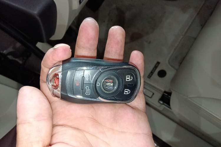 Used Buick GL8 2021 Land Cruiser Executive Class 652T Luxury Model