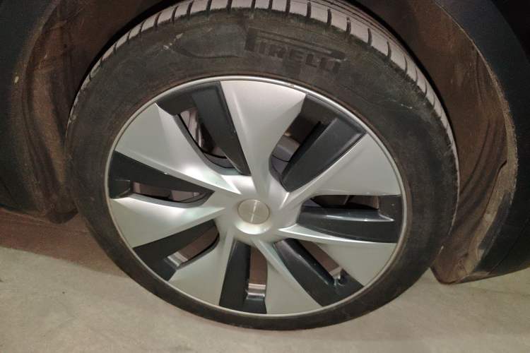 Used Tesla Model Y 2022 Rear-Wheel-Drive Version
