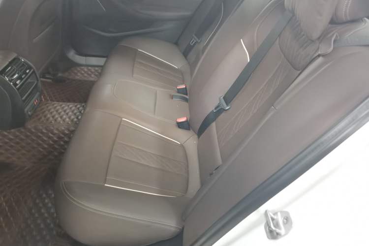 Used BMW 5 Series 2021 530Li Leading Model M Sport Package Left Rear Seat