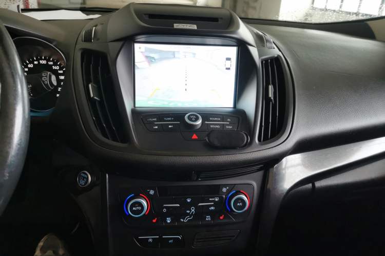 Used Ford Kuga 2018 EcoBoost 180 Two-Wheel-Drive Luxury Wing Edition
