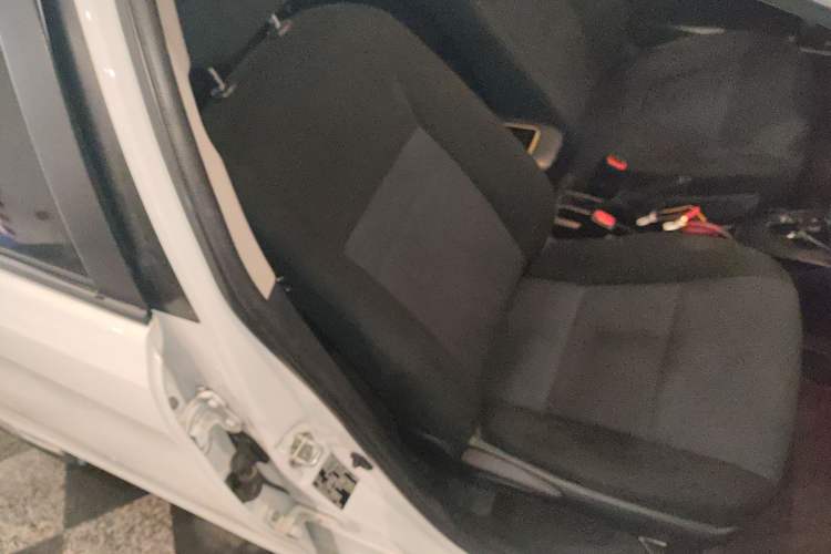 Used Toyota YARiS L Zhi Xuan 2016 Revised 1.5E CVT Charming Edition