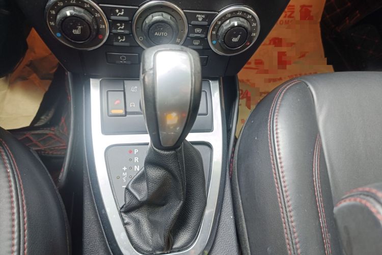 Used Land Rover Freelander 2 2011 3.2L China Red Limited Edition
